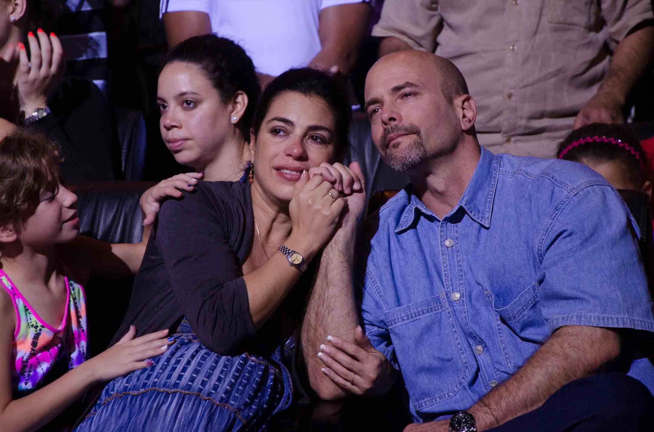 concierto de silvio por los barrios con los cinco