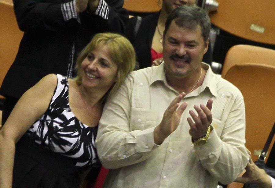 Ramón y su esposa en la Asamblea Nacional del Poder Popular