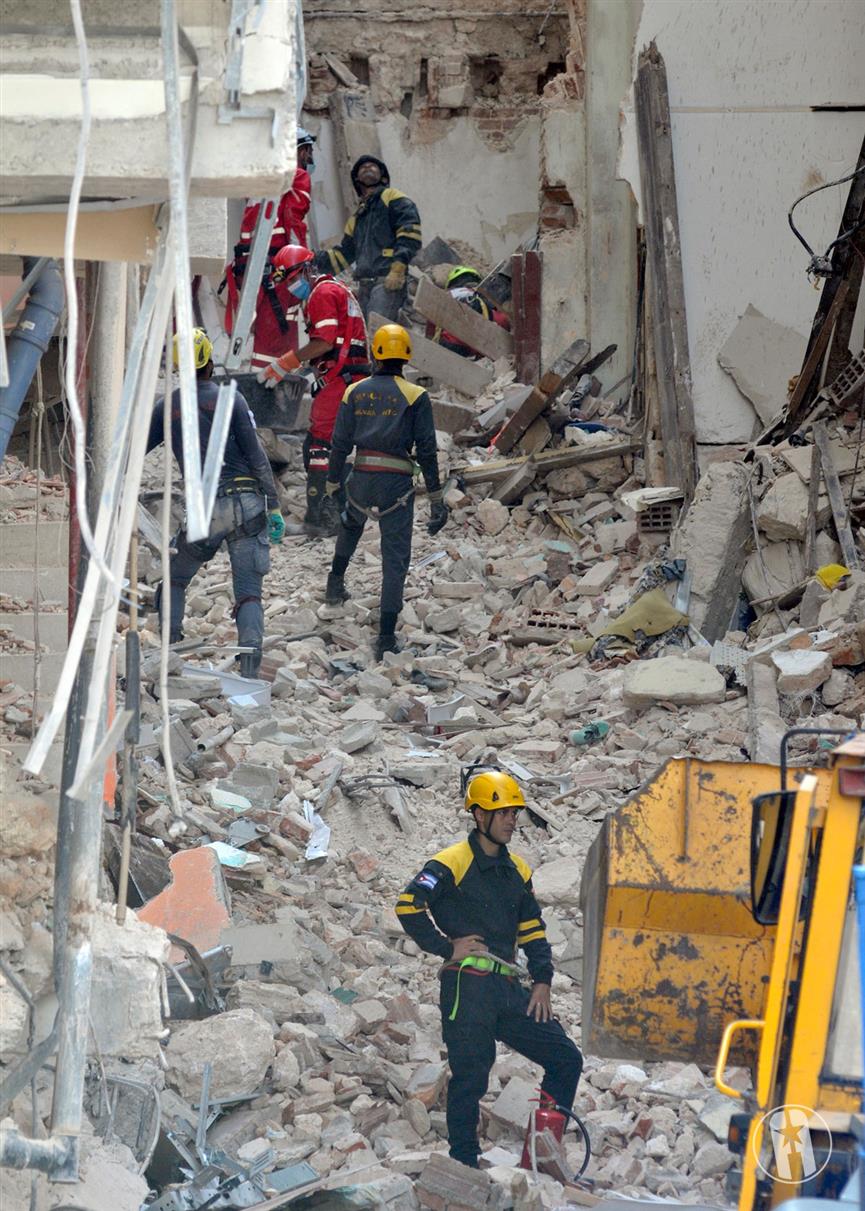 Cuerpo de Salvamento y rescate en el Hotel Saratoga 3 Cuerpo de Salvamento y rescate en el Hotel Saratoga 3