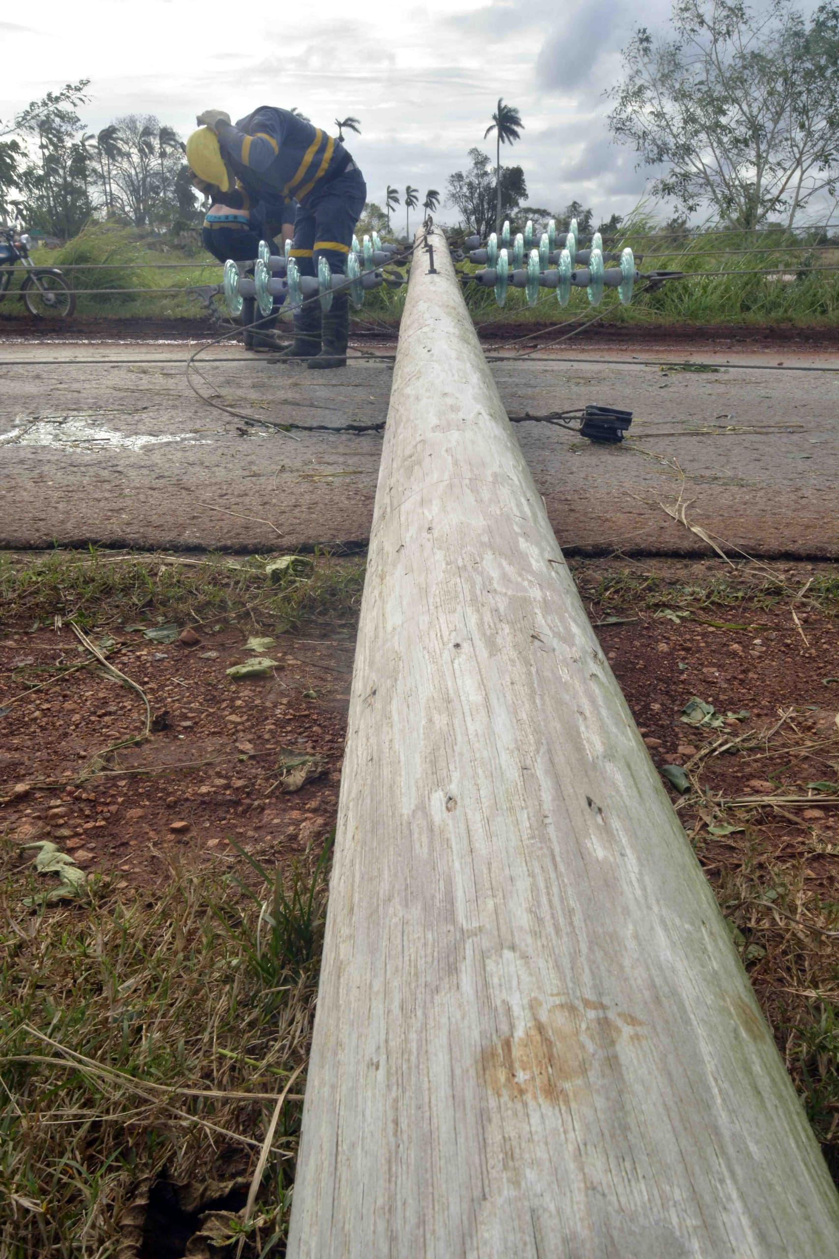 Paso del huracán Rafael por Güira de Melena Paso del huracán Rafael por Güira de Melena