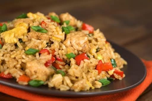 Arroz con pollo cubano. Arroz con pollo cubano.