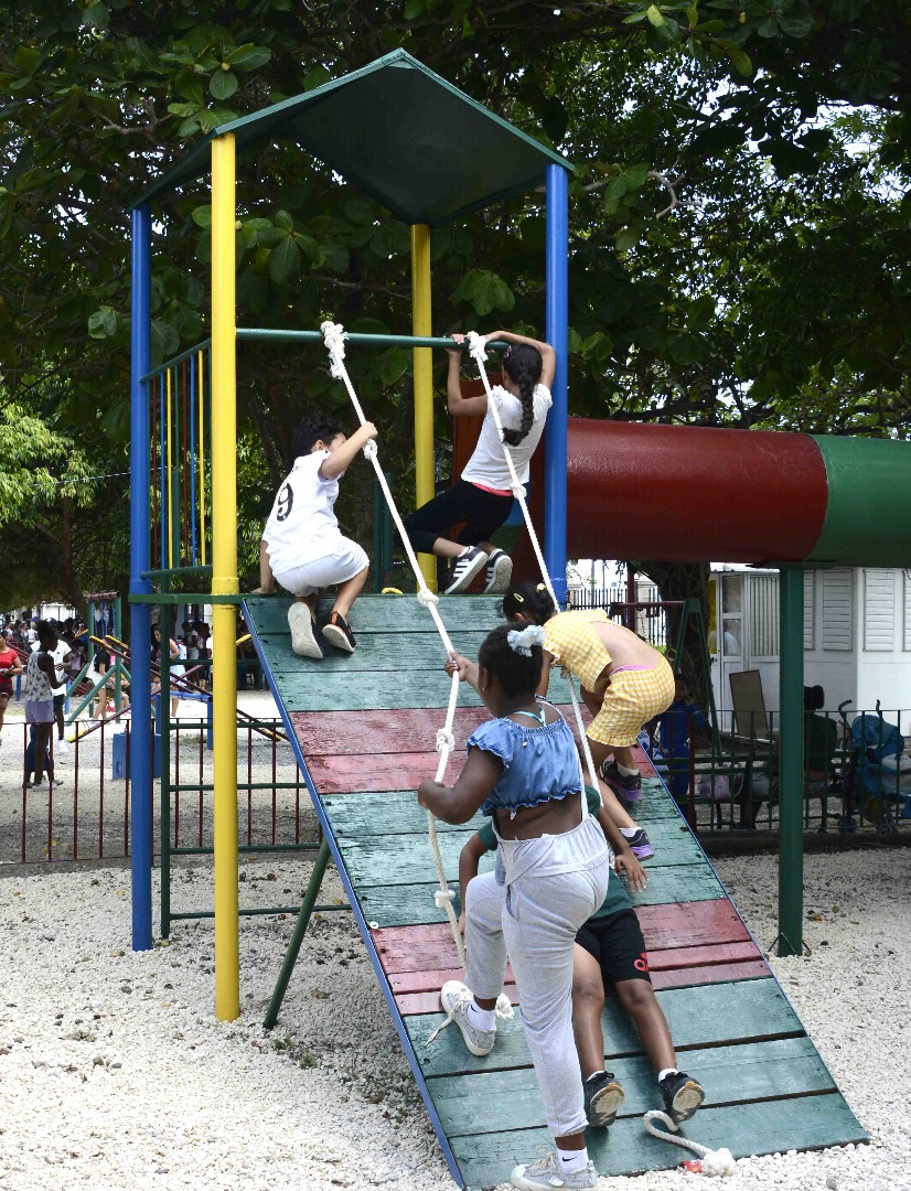 Reabre sus puertas el parque infantil La Maestranza Reabre sus puertas el parque infantil La Maestranza