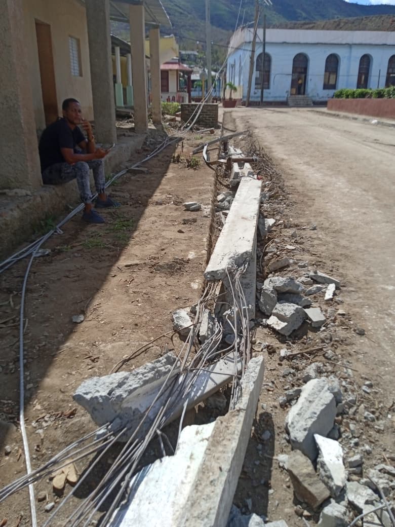 El poblado de El Cobre tras el paso del huracán Melissa. Foto: Nelson Hair Melik Marrero / Cubahora